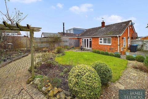 2 bedroom semi-detached bungalow for sale, Rainsborough Gardens, Market Harborough