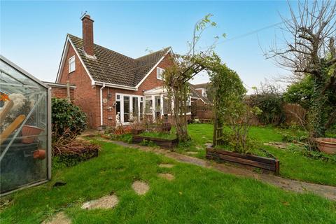 3 bedroom semi-detached house for sale, Thorpe Road, Clacton-on-Sea, Essex, CO15