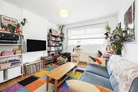 2 bedroom flat for sale, Leigh Road, London E10