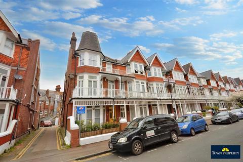 5 bedroom end of terrace house for sale, Elms Avenue, Eastbourne