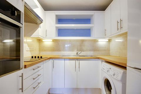 undefined, Gordon Hill, Enfield
