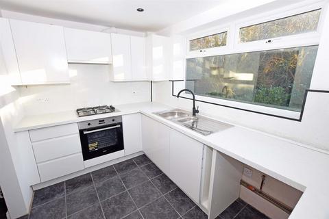 2 bedroom end of terrace house for sale, Birch Grove, Hempstead