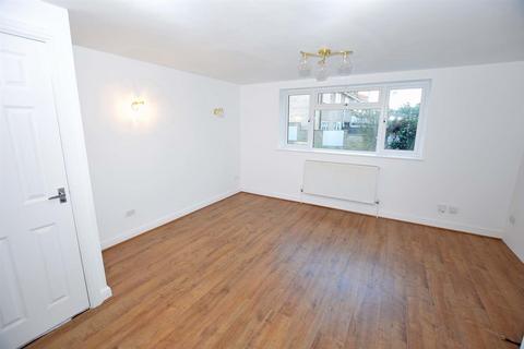 2 bedroom end of terrace house for sale, Birch Grove, Hempstead