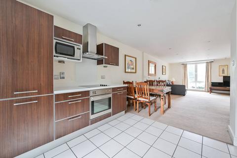 2 bedroom flat to rent, Albert Embankment, Vauxhall, London, SE1