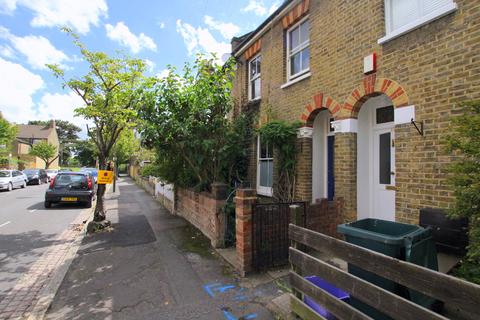 3 bedroom terraced house to rent, Trevor Road, London SW19