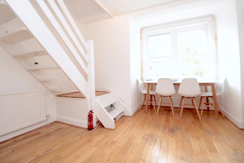 2 bedroom flat for sale, 26 East Tenter Street, London, E1