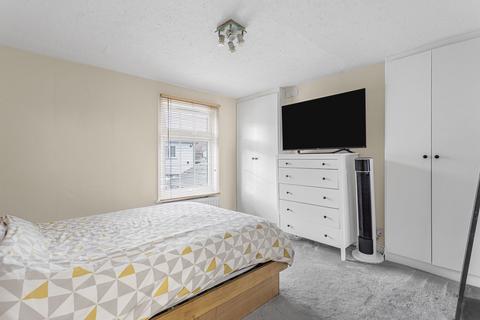 2 bedroom terraced house for sale, Holly Road, Hounslow, TW3