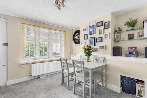 4 Holly Road, Hounslow, TW3 1UN