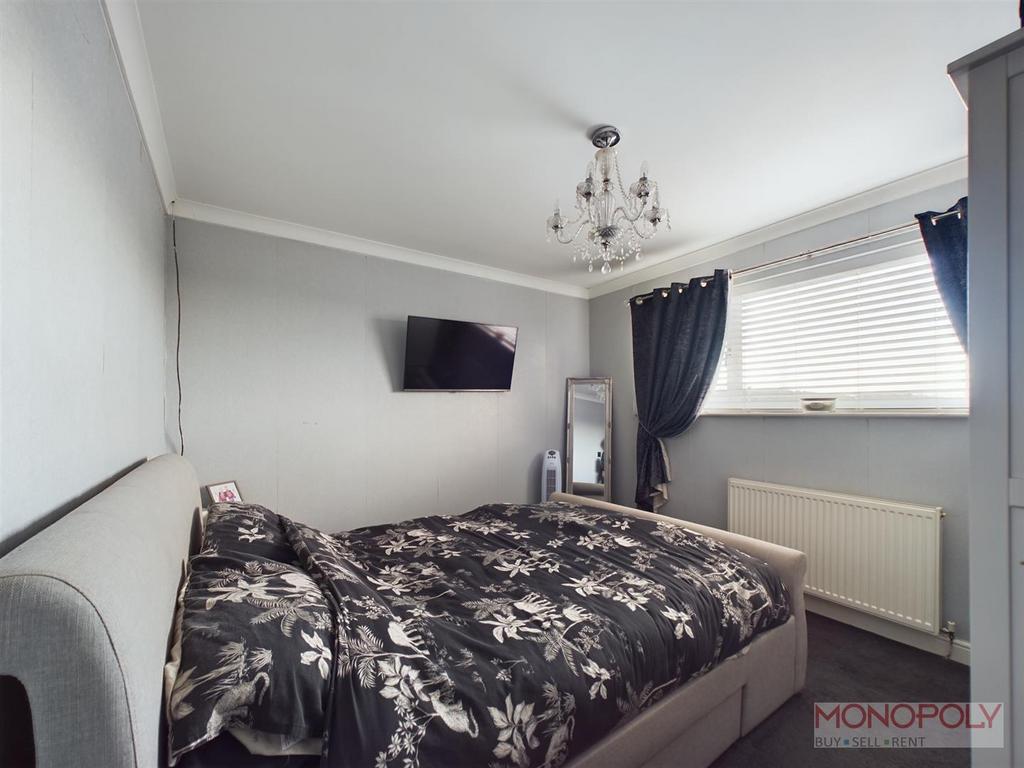 CAM03815 G0-PR0148-STILL008.jpg