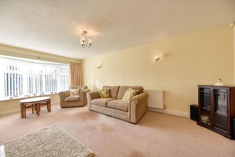 2 bedroom detached bungalow for sale, Maris Drive, Burton Joyce, Nottingham