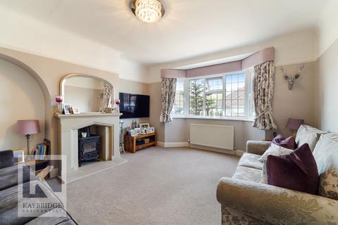 14 Beaufort Way, Epsom, KT17 2PS