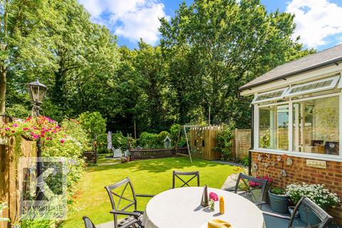 14 Beaufort Way, Epsom, KT17 2PS