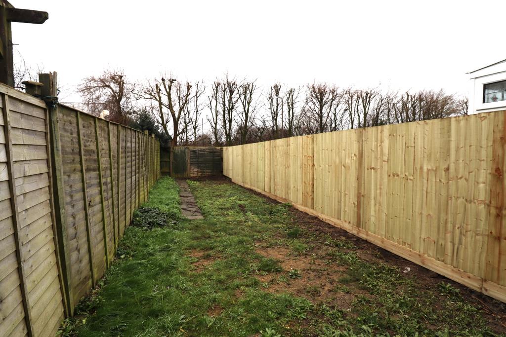 182 Hunters drive garden
