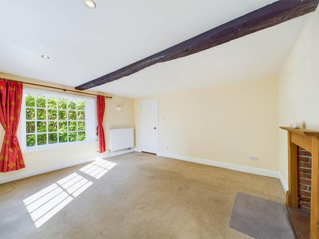 Bumble cottage loung