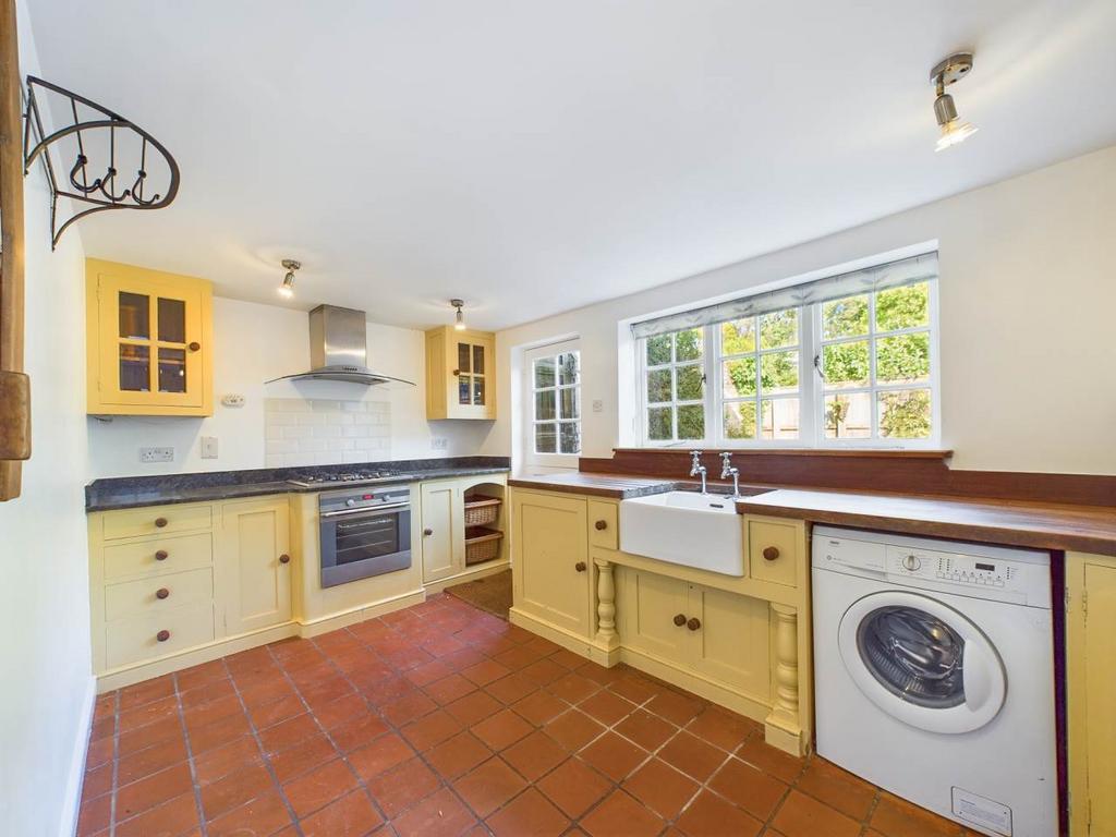 Bumble cottage kitch