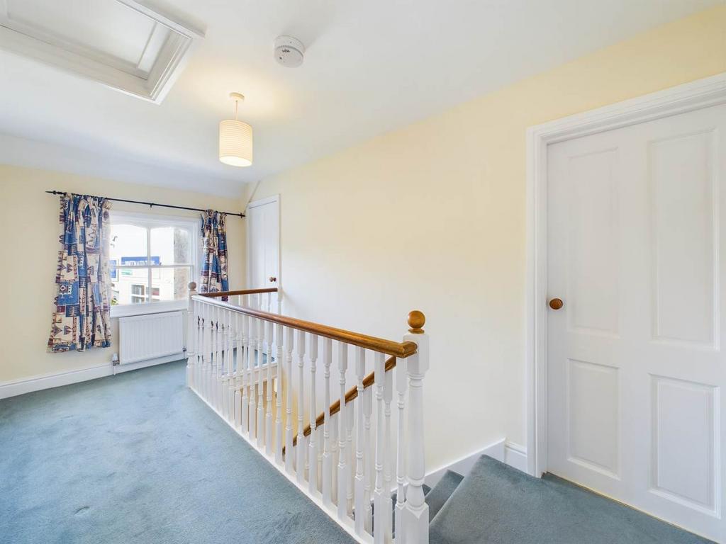 Bumble cottage landi