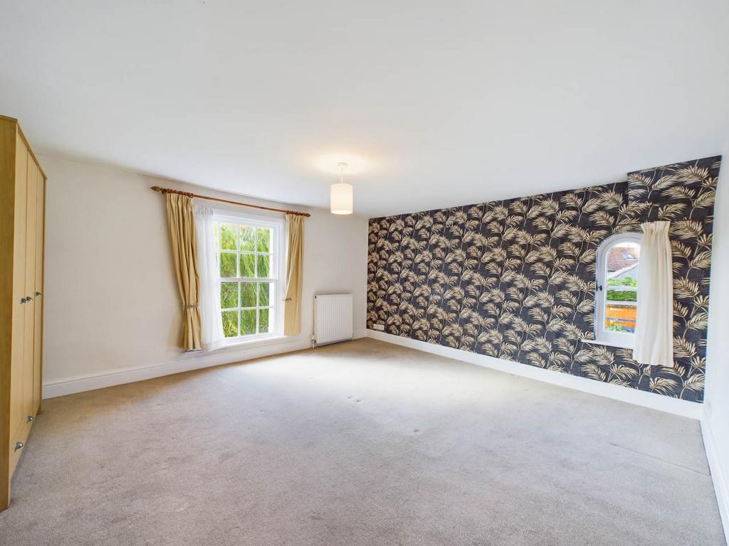 Bumble cottage maste