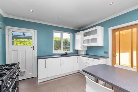 10 Cammo Grove, Edinburgh, EH4 8EU
