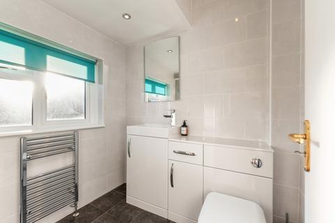 10 Cammo Grove, Edinburgh, EH4 8EU