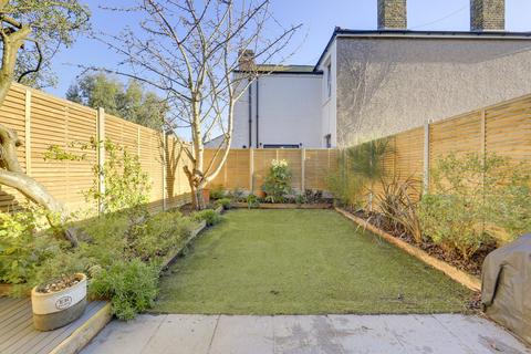 4 bedroom terraced house for sale, Laleham Road, Catford, London, SE6