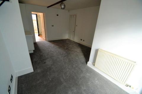 2 bedroom maisonette to rent, Oakfield Place, Clifton