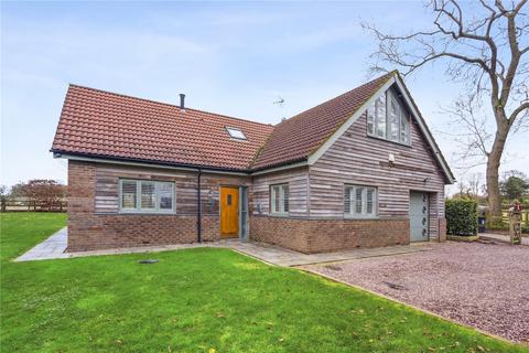 3 bedroom detached house to rent, Caddington Common, Markyate, St. Albans, Hertfordshire, AL3