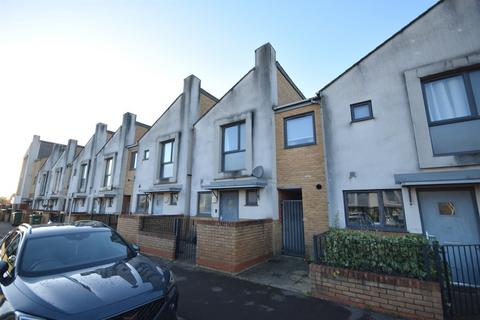 2 bedroom terraced house to rent, Ovington Gardens, Eastleigh, SO50