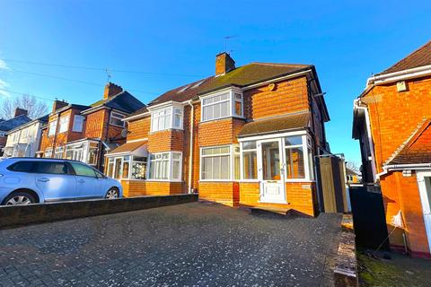 3 bedroom semi-detached house for sale, Newlands Road, Birmingham B30