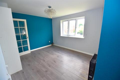 Studio to rent, Parklands, Rochford