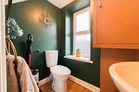 1 Beech Grove, Oakdale, Blackwood, NP12 0JL