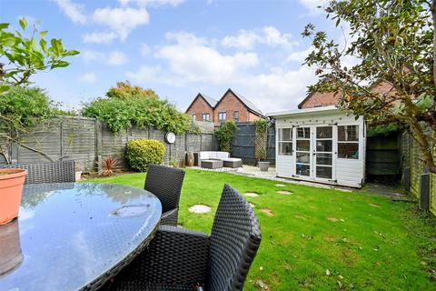 4 bedroom semi-detached house for sale, Cherry Avenue, Yapton