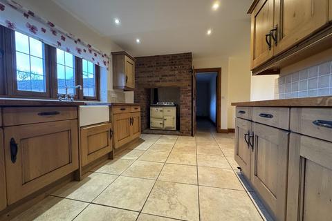 3 bedroom detached house to rent, Coxhill, North Newton, Bridgwater