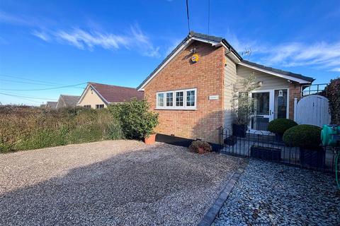 2 bedroom detached bungalow for sale, Summerhill, Althorne, Chelmsford