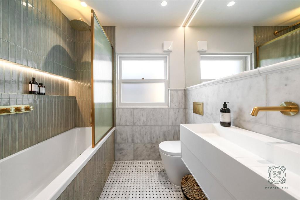 Main Bathroom