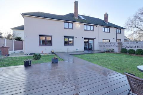 44 Barle Gardens, South Ockendon, RM15 5QP