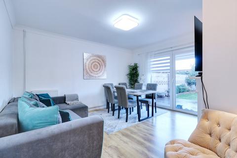 44 Barle Gardens, South Ockendon, RM15 5QP