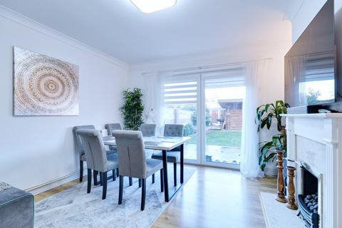 44 Barle Gardens, South Ockendon, RM15 5QP