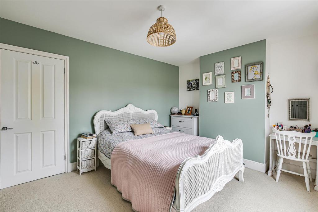 16 Bedroom 1.jpg