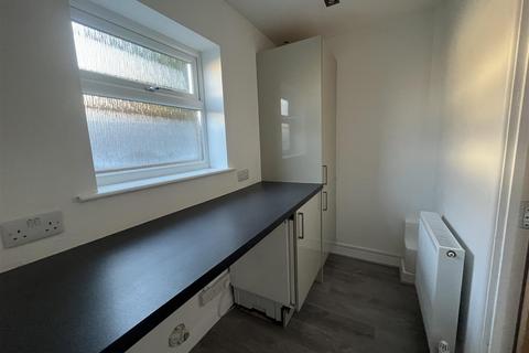 1 Hall Road, Rolleston On Dove, Burton-on-trent, DE13 9BX