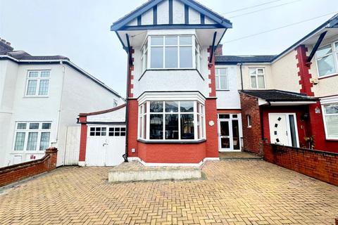 3 bedroom semi-detached house for sale, Falmouth Gardens, Ilford