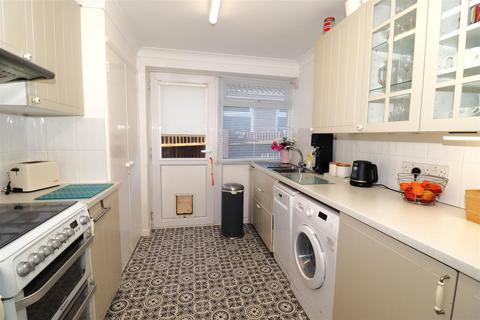 39 Links Drive, Bexhill-on-sea, TN40 1TE