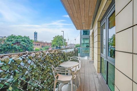 2 bedroom apartment for sale, Quarter House, London SW18