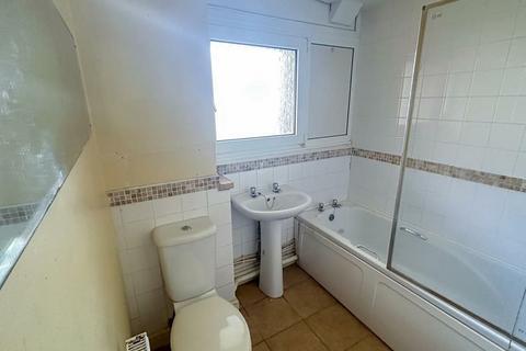 2 bedroom flat for sale, Goshawk Road, Haverfordwest SA61