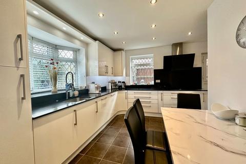 4 bedroom detached house for sale, Alexandra Road, Borehamwood WD6