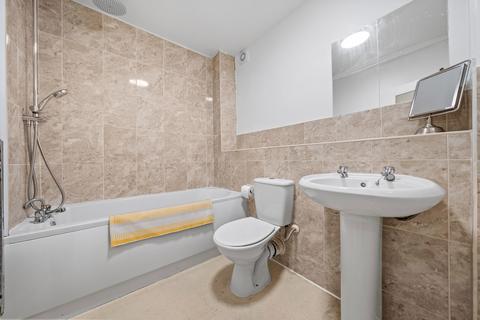 Flat 3, 25 Brambledown Road, Wallington, SM6 0TH