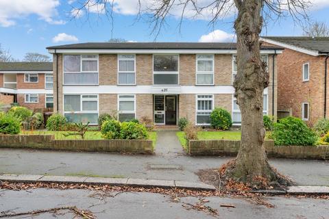 Flat 3, 25 Brambledown Road, Wallington, SM6 0TH