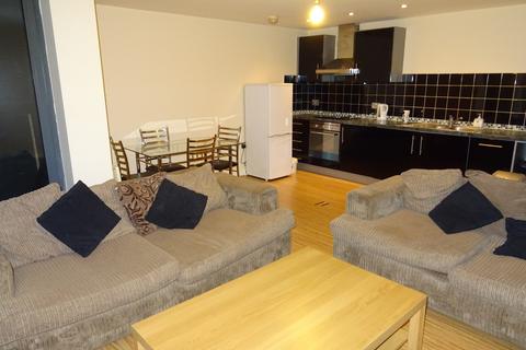 2 bedroom apartment to rent, Greenhays Lane West, Hulme