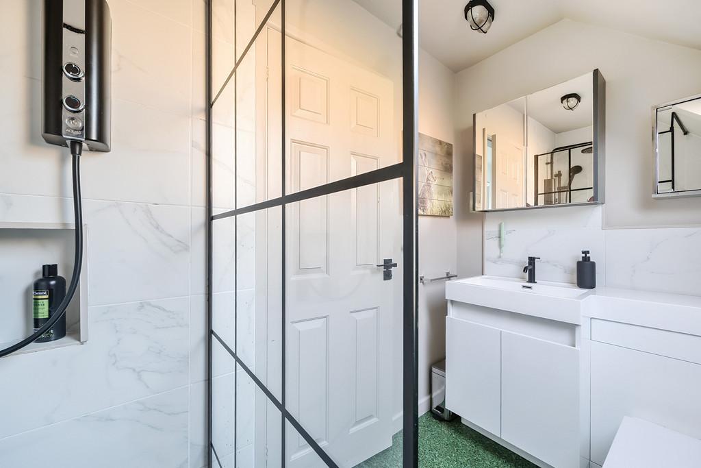 Family Shower Room