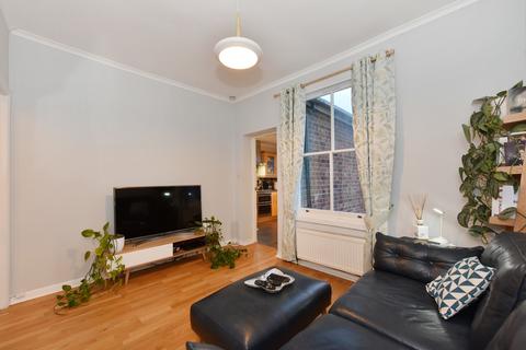 2 bedroom apartment for sale, Lauriston Road, London E9