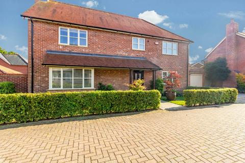 4 bedroom detached house for sale, Salis Close, Tiptree